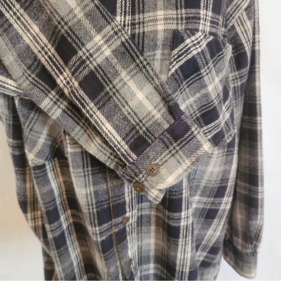 St. John’s Bay plaid flannel button down shacket   Sz Large - Picture 7 of 9